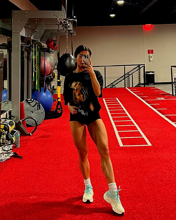 monetzamora_ instagram image archive image