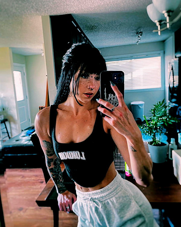 morguemuscle instagram image archive image