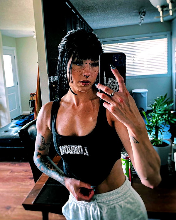 morguemuscle instagram image archive image