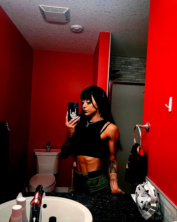 morguemuscle instagram image archive image