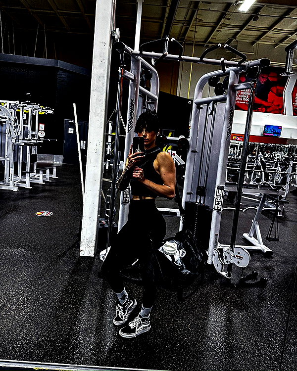 morguemuscle instagram image archive image