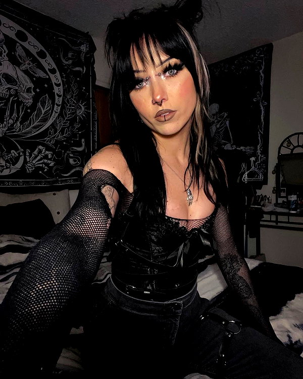 morguemuscle instagram image archive image