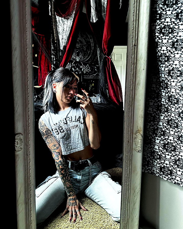 morguemuscle instagram image archive image