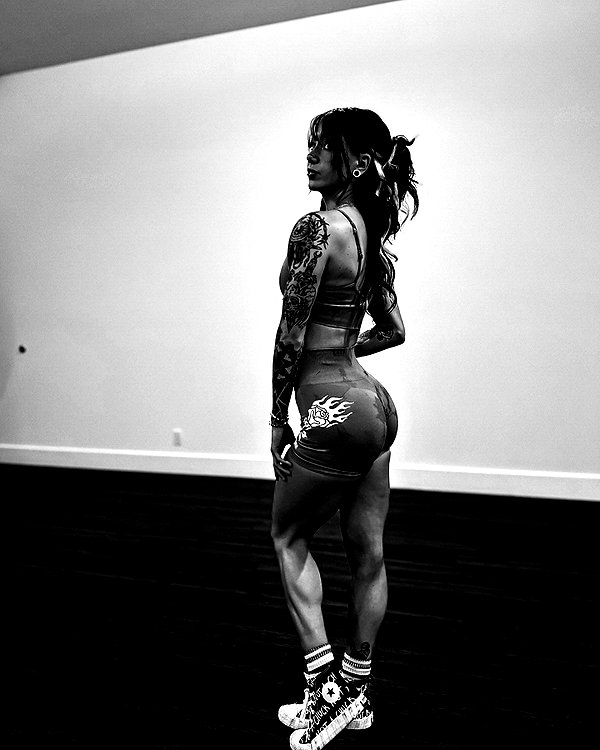 morguemuscle instagram image archive image