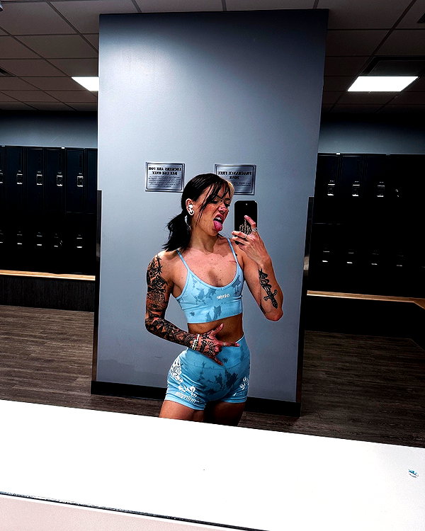 morguemuscle instagram image archive image
