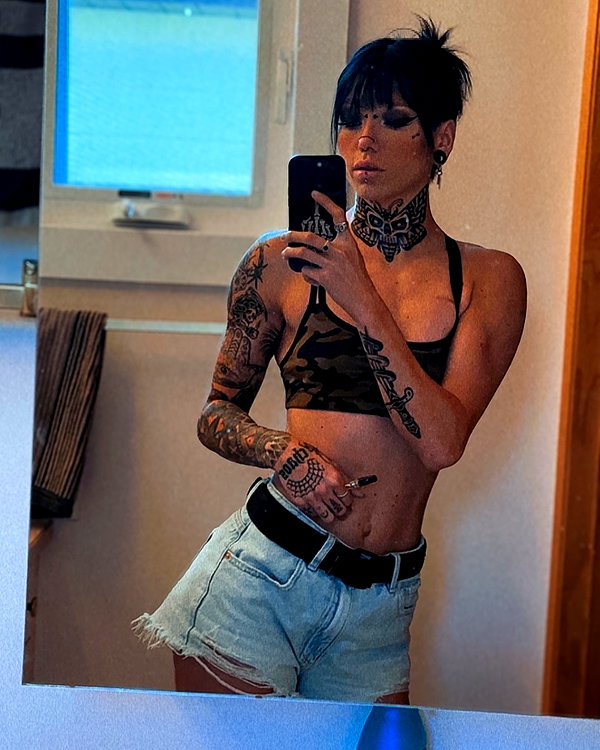 morguemuscle instagram image archive image