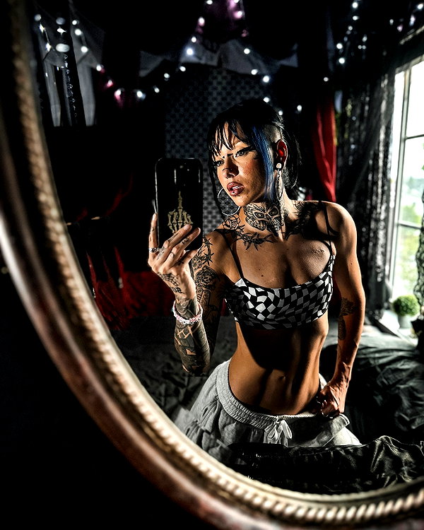 morguemuscle instagram image archive image