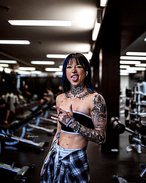 morguemuscle instagram image archive image