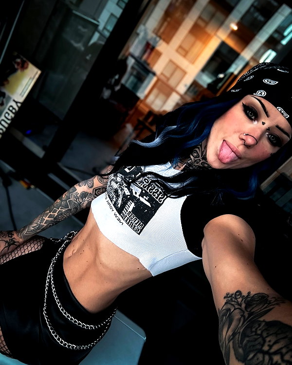 morguemuscle instagram image archive image