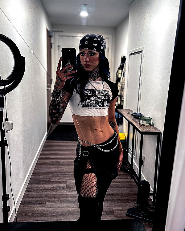 morguemuscle instagram image archive image