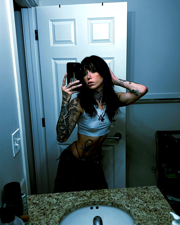 morguemuscle instagram image archive image