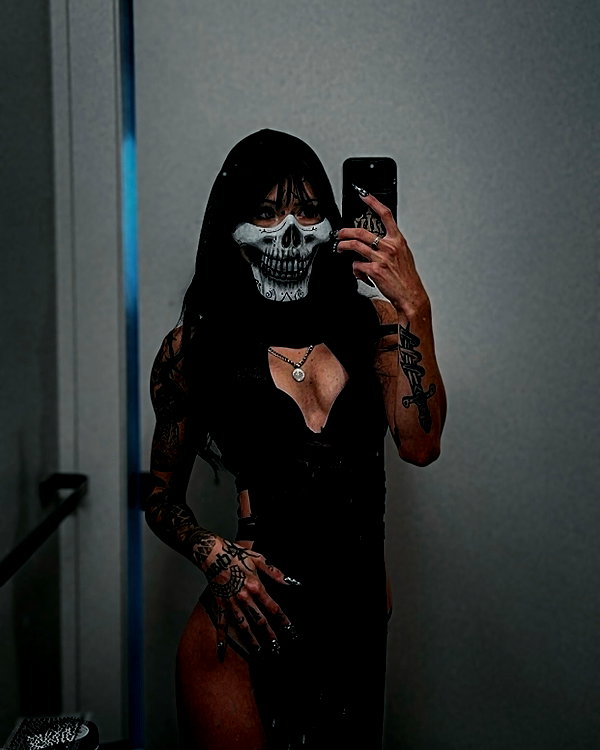 morguemuscle instagram image archive image