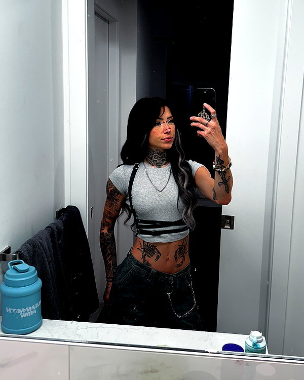 morguemuscle instagram image archive image