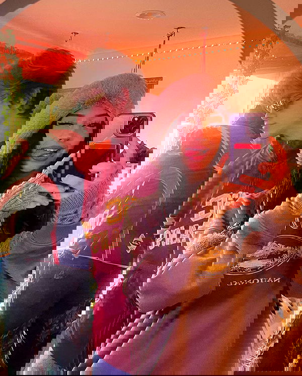 neiimaaa neiimaaa archive image