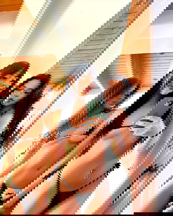 neiimaaa neiimaaa archive image