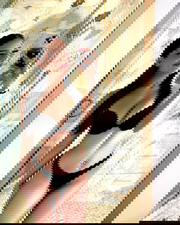 neiimaaa neiimaaa archive image