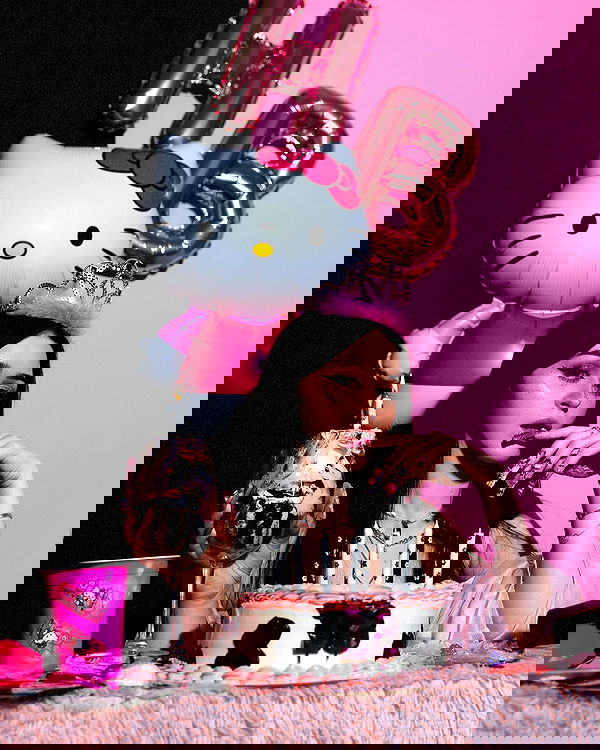 nevaaadaa nevaaadaa archive image