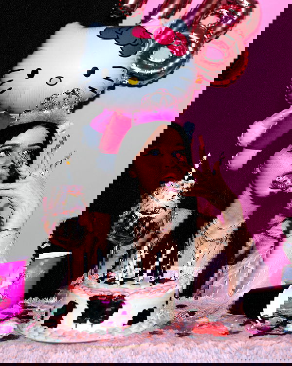 nevaaadaa nevaaadaa archive image