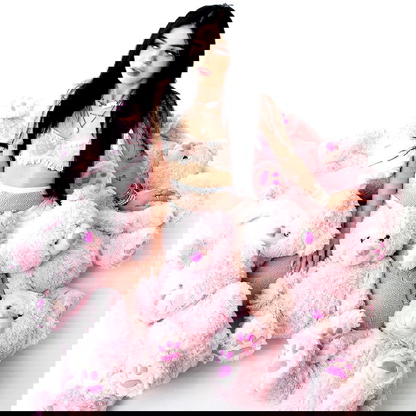 nevaaadaa nevaaadaa archive image