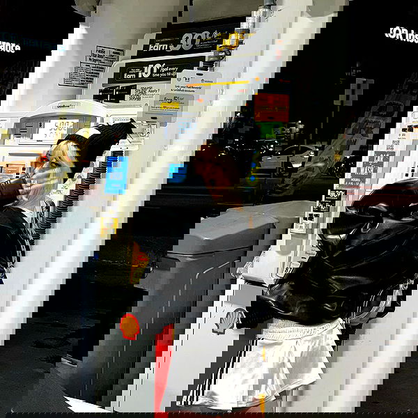 nevaaadaa nevaaadaa archive image