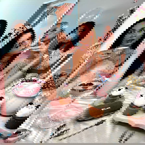 nevaaadaa nevaaadaa archive image