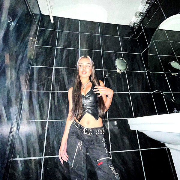 nicoleviado instagram image archive image