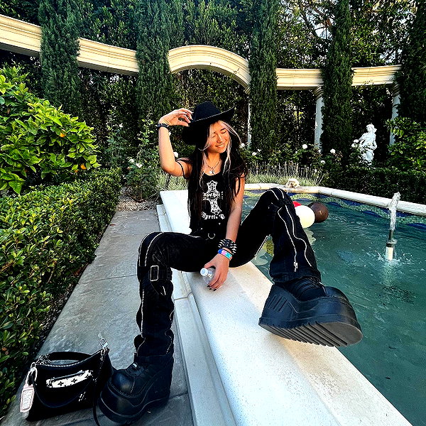 nicoleviado instagram image archive image