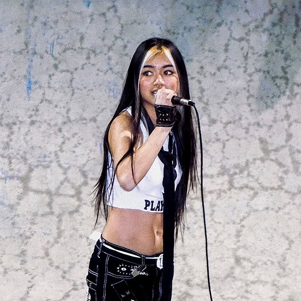 nicoleviado instagram image archive image