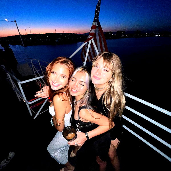 nicoleviado instagram image archive image