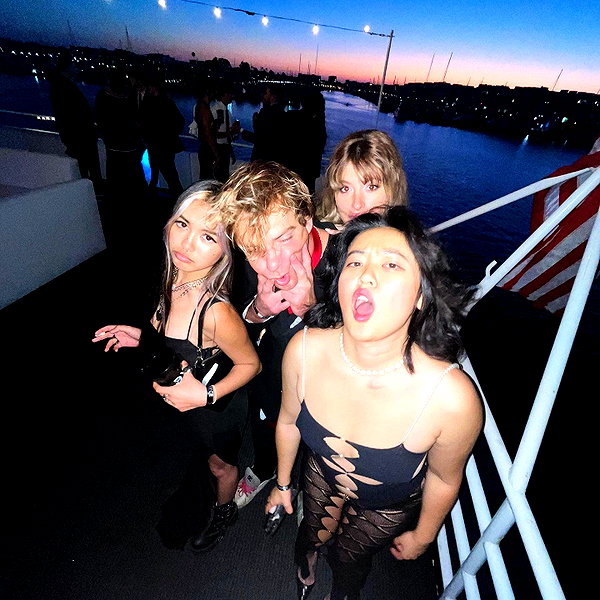 nicoleviado instagram image archive image