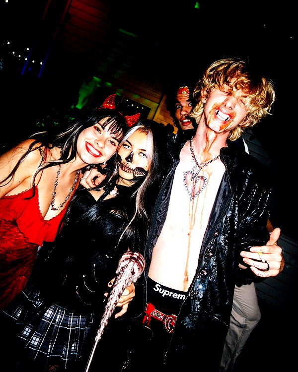 nicoleviado instagram image archive image