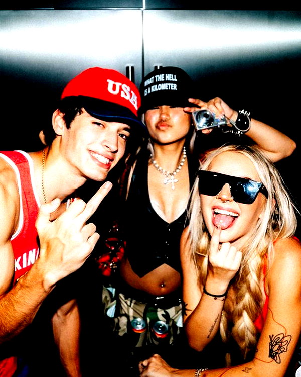 nicoleviado instagram image archive image