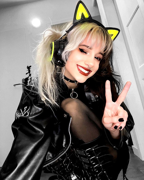 nihilisticfae instagram image archive image