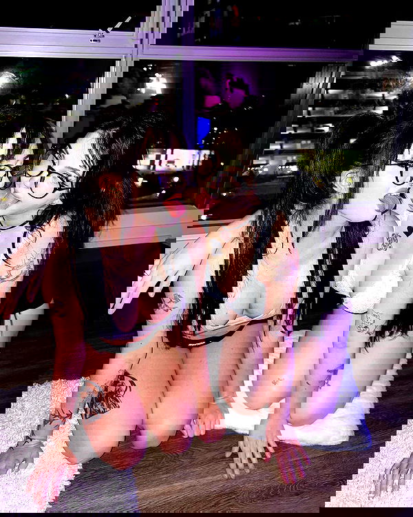 nikkibitez nikkibitez archive image