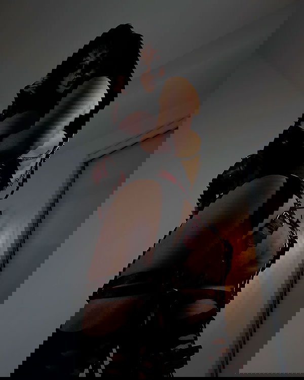 nikkibitez nikkibitez archive image