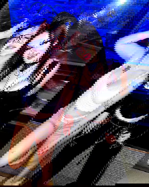 nikkibitez nikkibitez archive image