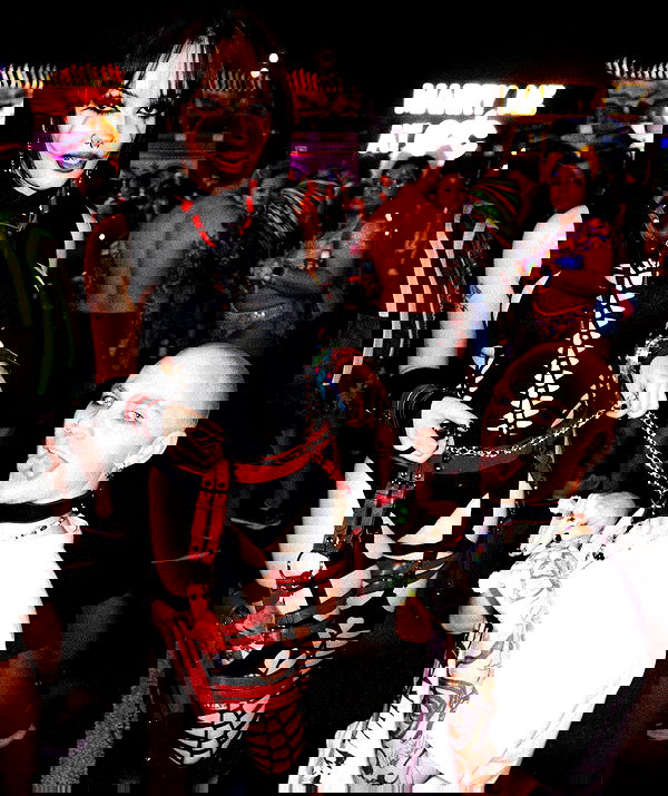 nikkibitez nikkibitez archive image