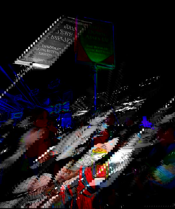 nikkibitez nikkibitez archive image