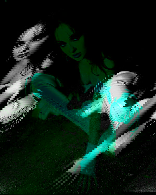 nikkibitez nikkibitez archive image