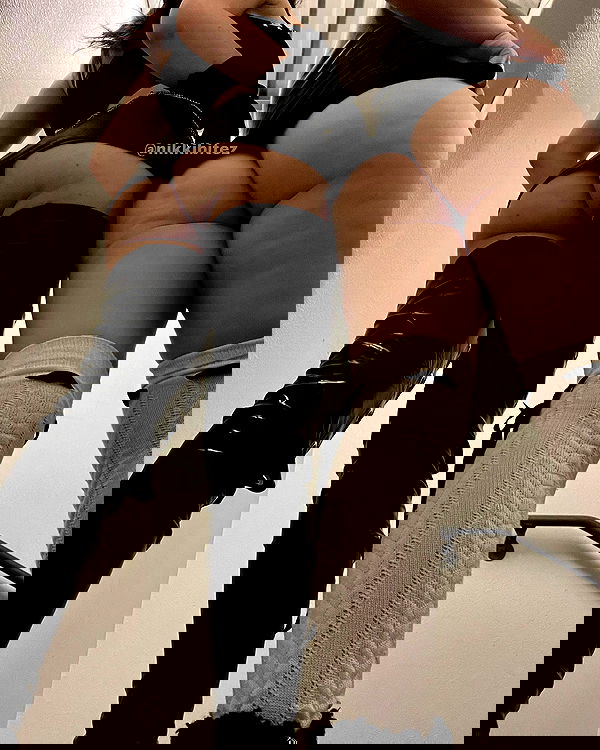 nikkibitez nikkibitez archive image