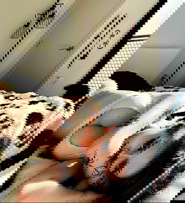 nikkibitez nikkibitez archive image