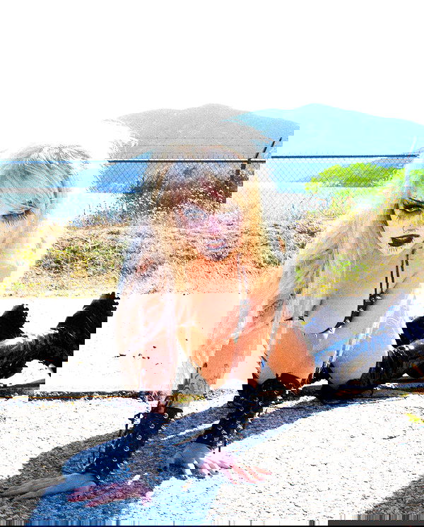 nikkibitez nikkibitez archive image