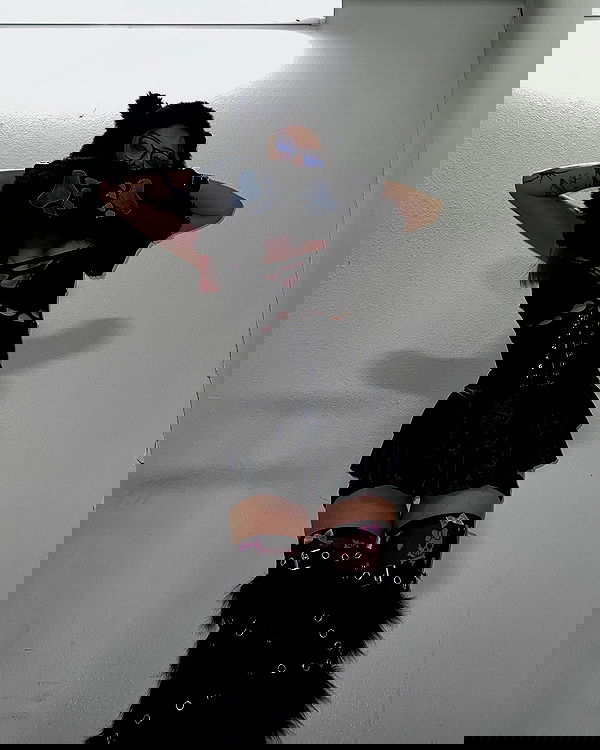 nikkibitez nikkibitez archive image