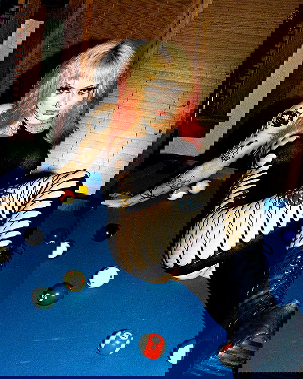 nikkibitez nikkibitez archive image