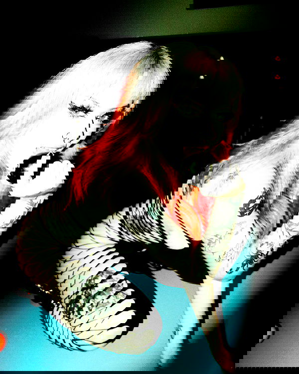 nikkibitez nikkibitez archive image