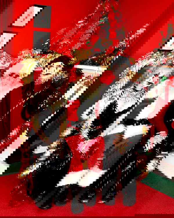 nikkibitez nikkibitez archive image