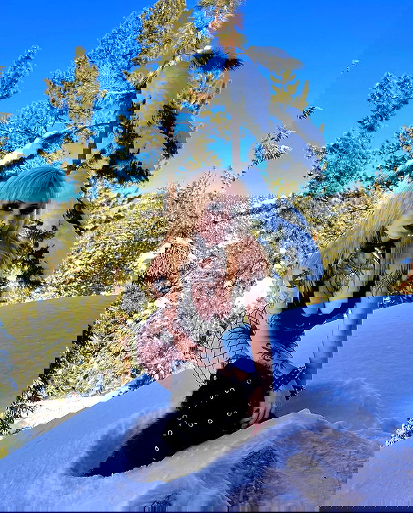 nikkibitez nikkibitez archive image