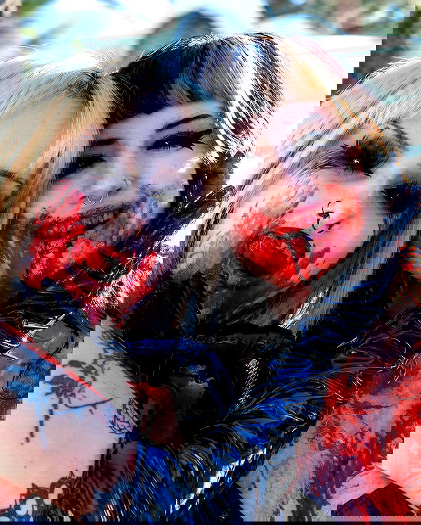 nikkibitez nikkibitez archive image