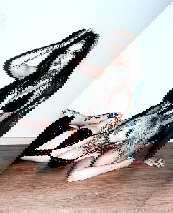 nikkibitez nikkibitez archive image