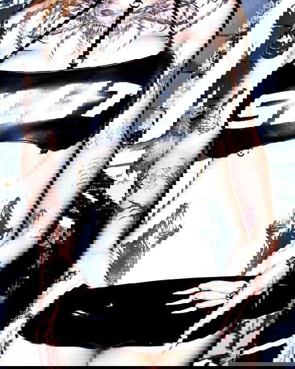 nikkibitez nikkibitez archive image